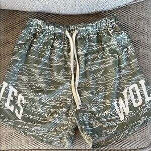 Darc Sport Men’s Green Shorts Size M